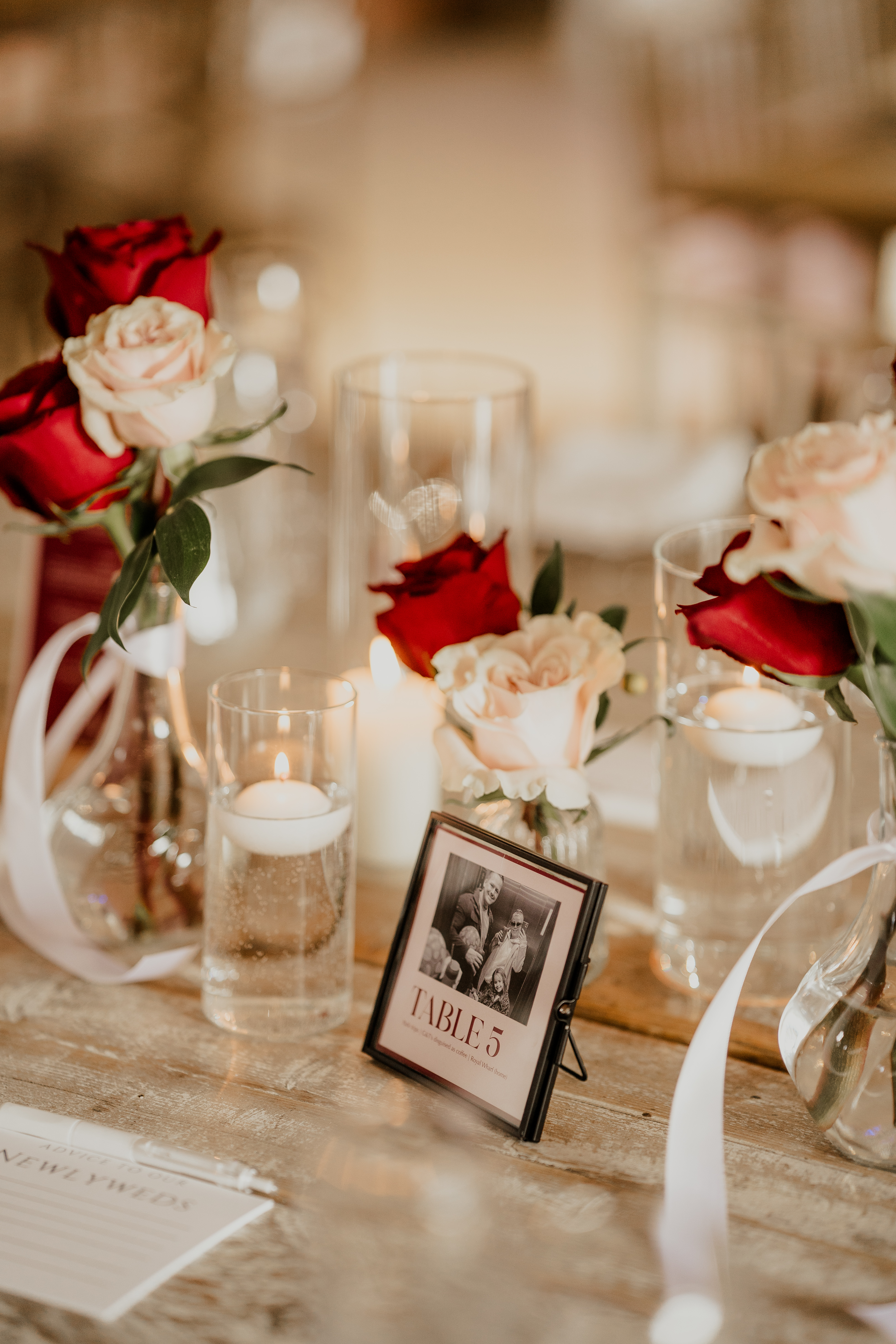 LaurenAndChris-103 (1) Milling barn wedding red and pink